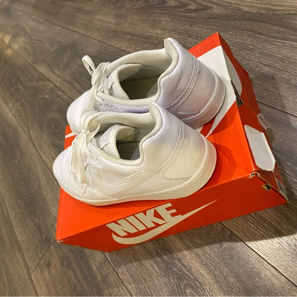 Nike Son of Force - Picture 2 of 2